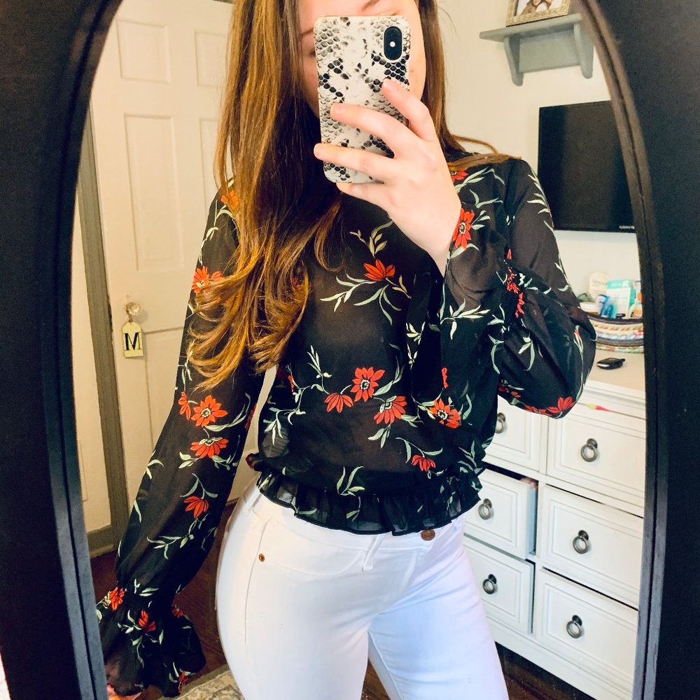 long sleeve crop top!